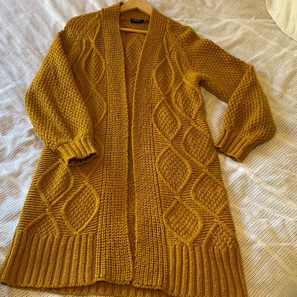 Jeanswest long snugly mustard cardigan. - Picture 5 of 5